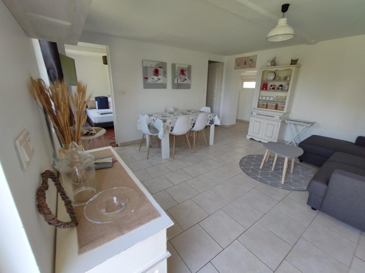 Le Petit Gite De La Roseraie Quiberville Exteriör bild